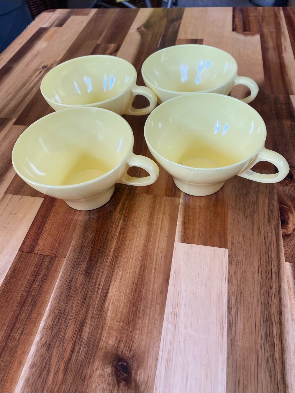 Set of 4 Yellow Boontonware Melamine Melmac Cups 6 oz Round 3.5in Dia 3in H
